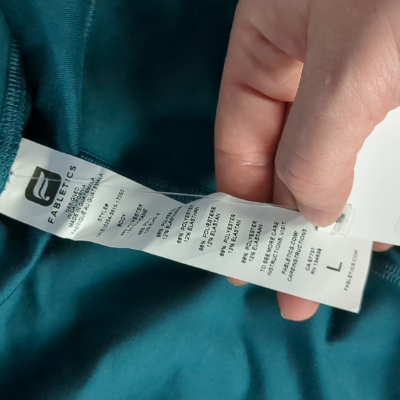 Fabletics teal salar Capri leggings size large - Picture 3 of 4